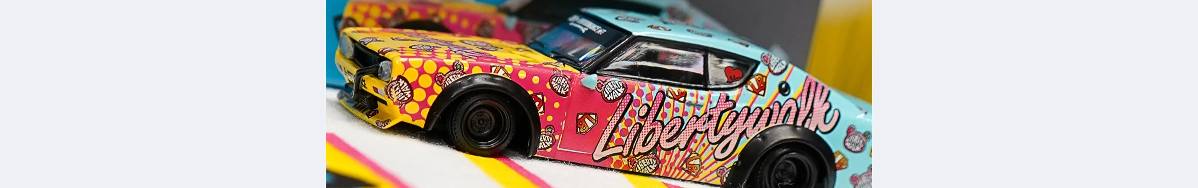 MINI GT - Pop Culture