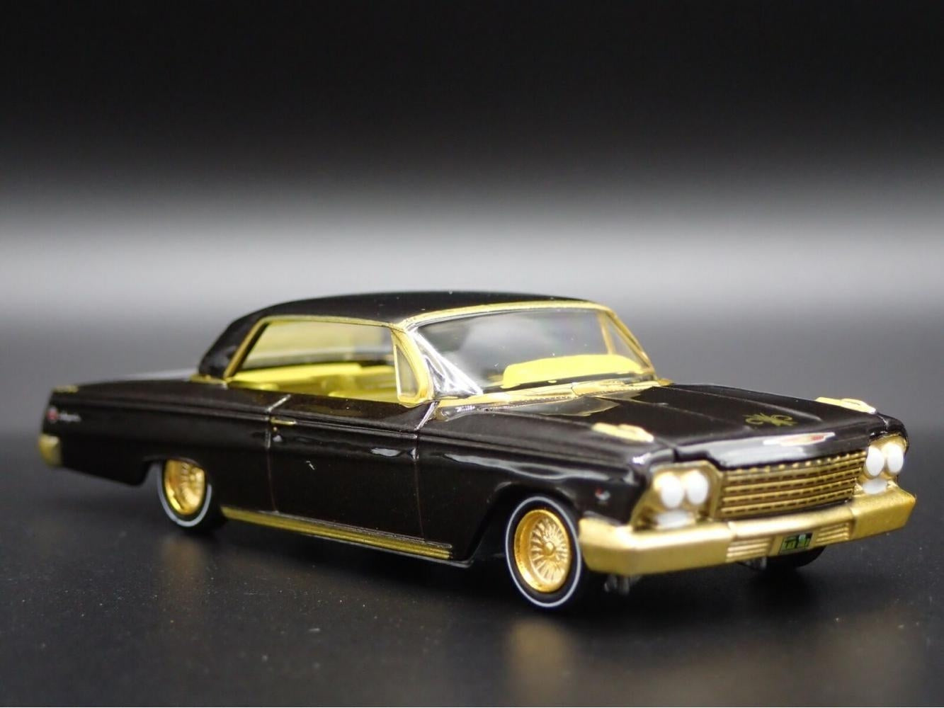 Auto World 1962 Chevy Impala SS Hardtop Custom Lowriders (MiJo Exclusive) - CP7656