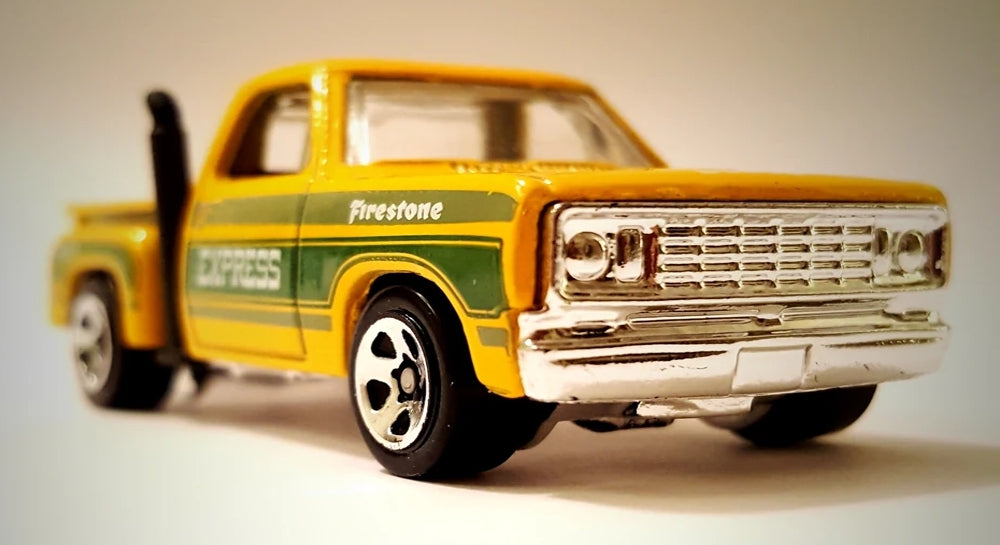 Hot Wheels 1978 Dodge Li'l Red Express Truck HW Hot Trucks DTX77 - Raro