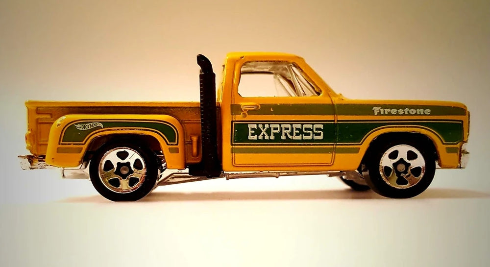 Hot Wheels 1978 Dodge Li'l Red Express Truck HW Hot Trucks DTX77 - Raro