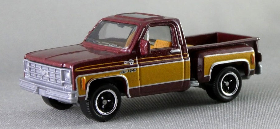 MATCHBOX '75 Chevy Stepside DVL58 - Exclusivité Walmart 2018
