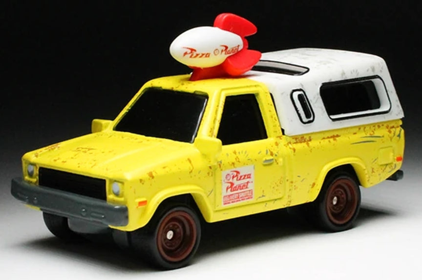 Camión Hot Wheels Pop Culture Pizza Planet FYP65 - Premium con pasajeros reales - Toy Story