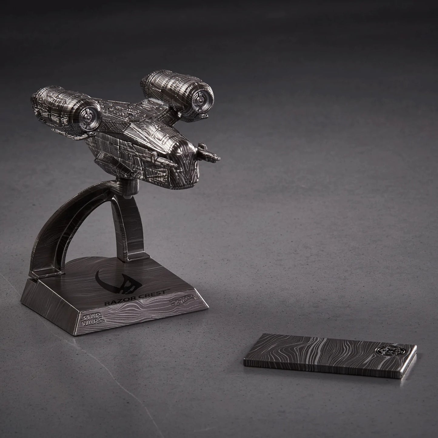 Collection Hot Wheels Star Wars™ Razor Crest™ - Vaisseau Star Wars™ - Édition Beskar - HGT96 - SDCC 2022