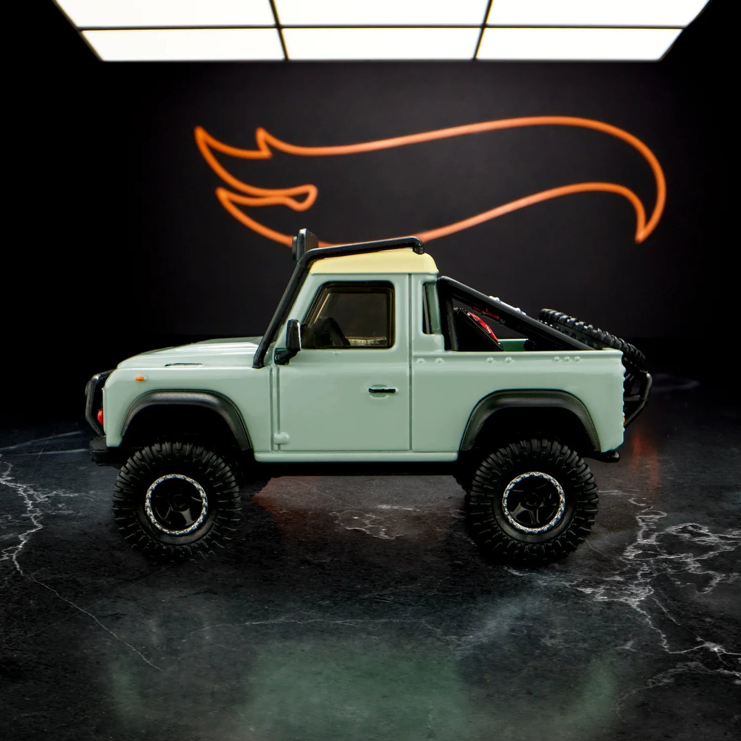 Pick-up Land Rover Defender 90 Série 64 de collection Hot Wheels Elite - HGW12