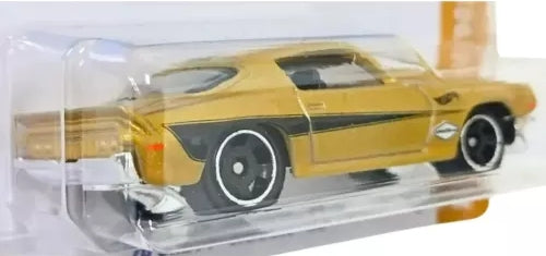 Hot Wheels Chevy Camaro RS HW '70 vs. '90 HYX03