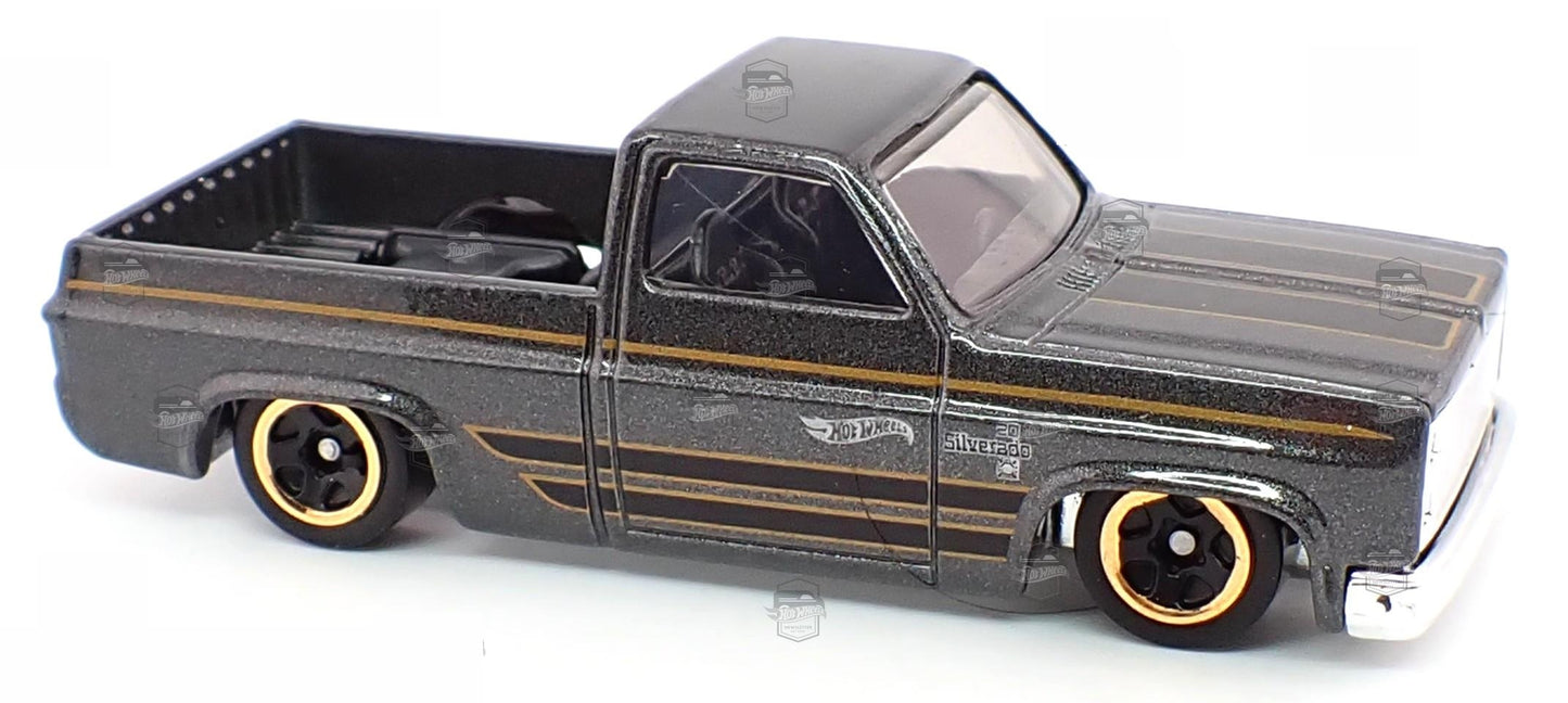 Hot Wheels Chevy Silverado HW '83 Slammed HKJ06