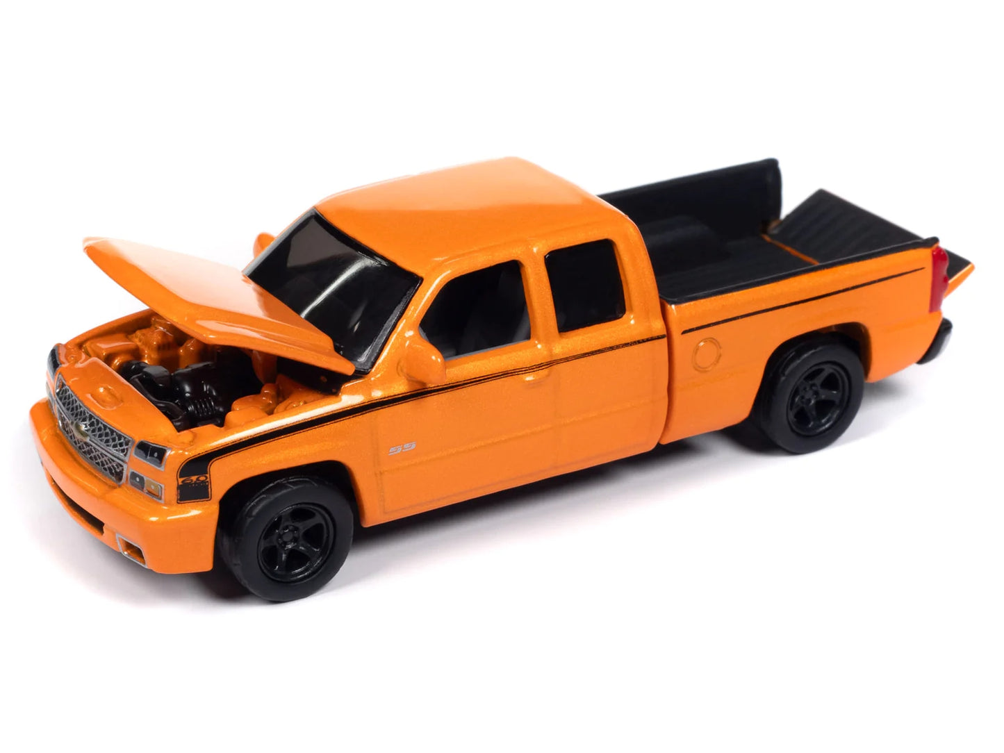 Auto World 2006 Chevy Silverado SS (Exclusiva de AW) Diecast a escala 1:64 - SCM169