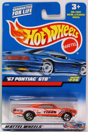 Pontiac GTO 29282 de Hot Wheels del 67 (más (+) un Hot Wheel de regalo)