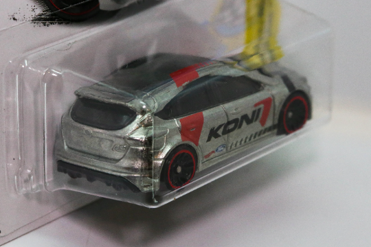 Hot Wheels Ford Focus RS HW Speed Graphics FHB87 - ZAMAC #002 - Exclusivo de Walmart - Más (+) un Hot Wheel de bonificación
