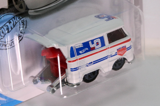 Hot Wheels Kool Kombi HW Volkswagen FYF74 - Plus (+) un bonus Hot Wheel - Magnus Walker