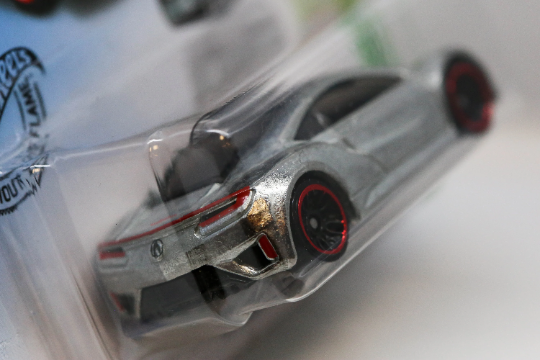 Hot Wheels '17 Acura NSX HW Exotics FYG35 - ZAMAC #018 - Exclusivo de Walmart - Más (+) un Hot Wheel de bonificación - Raro