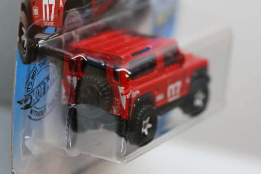 Hot Wheels Land Rover Defender 90 HW Baja Blazers GHB38 - Plus (+) une Hot Wheel en bonus