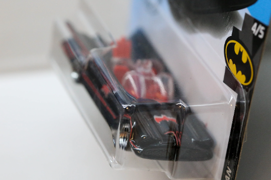 Batmobile HW Batman GHB94 de la série télévisée Hot Wheels