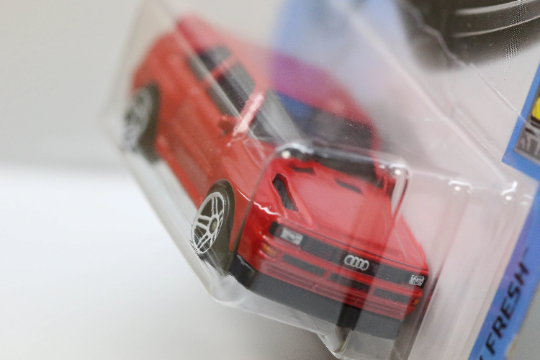 Hot Wheels '84 Audi Sport Quattro HW Factory Fresh GHC03 - Más (+) un Hot Wheel de bonificación