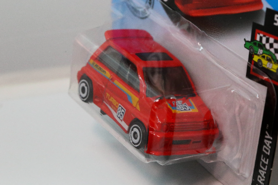 Hot Wheels '85 Honda City Turbo II HW Race Day GHF22 - Más (+) un Hot Wheel de bonificación