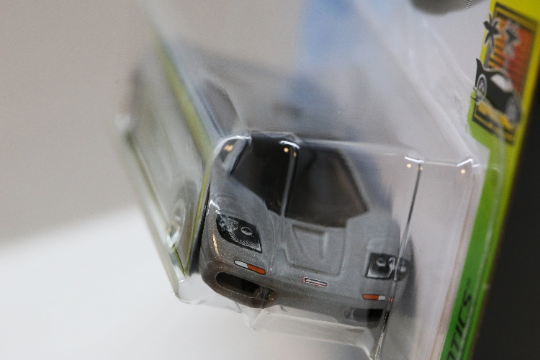 Hot Wheels McLaren F1 HW Exotics GRX57 - Plus (+) une Hot Wheel en bonus