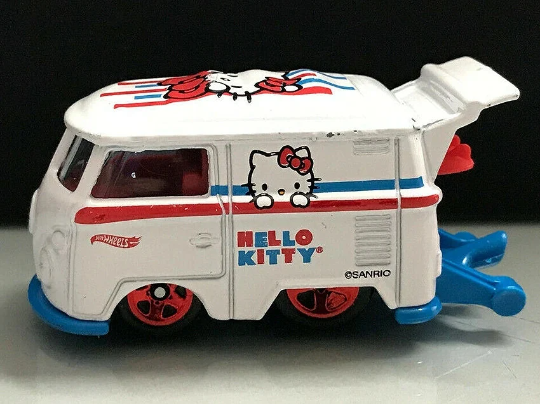 Hot Wheels Kool Kombi HW Screen Time GRX94 - Plus (+) un bonus Hot Wheel - Hello Kitty