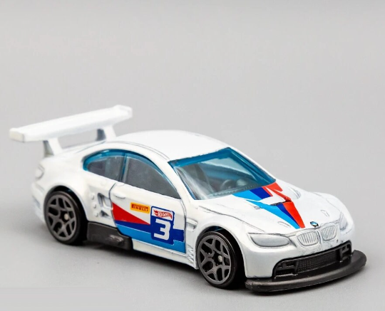 Hot Wheels BMW M3 GT2 HW Race Day GTC82 - Plus (+) une Hot Wheel en bonus