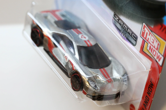 Hot Wheels '17 Ford GT HW entonces y ahora GTD23 - ZAMAC #010 - Exclusivo de Walmart - Más (+) un Hot Wheel de bonificación