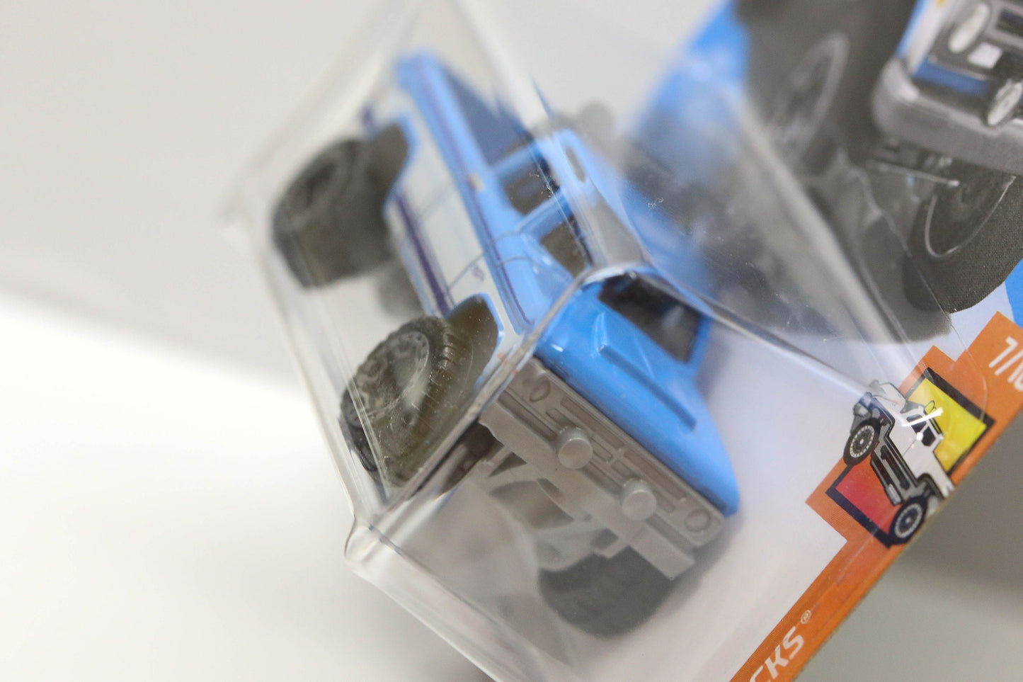 Hot Wheels Dodge Power Wagon HW Hot Trucks GHC39 '70 - Plus (+) une Hot Wheel en bonus