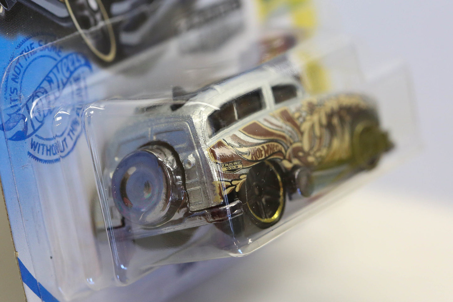 Hot Wheels Surf 'N Turf HW Art Cars GTD16 - ZAMAC #003 - Exclusivo de Walmart - Más (+) un Hot Wheel de bonificación
