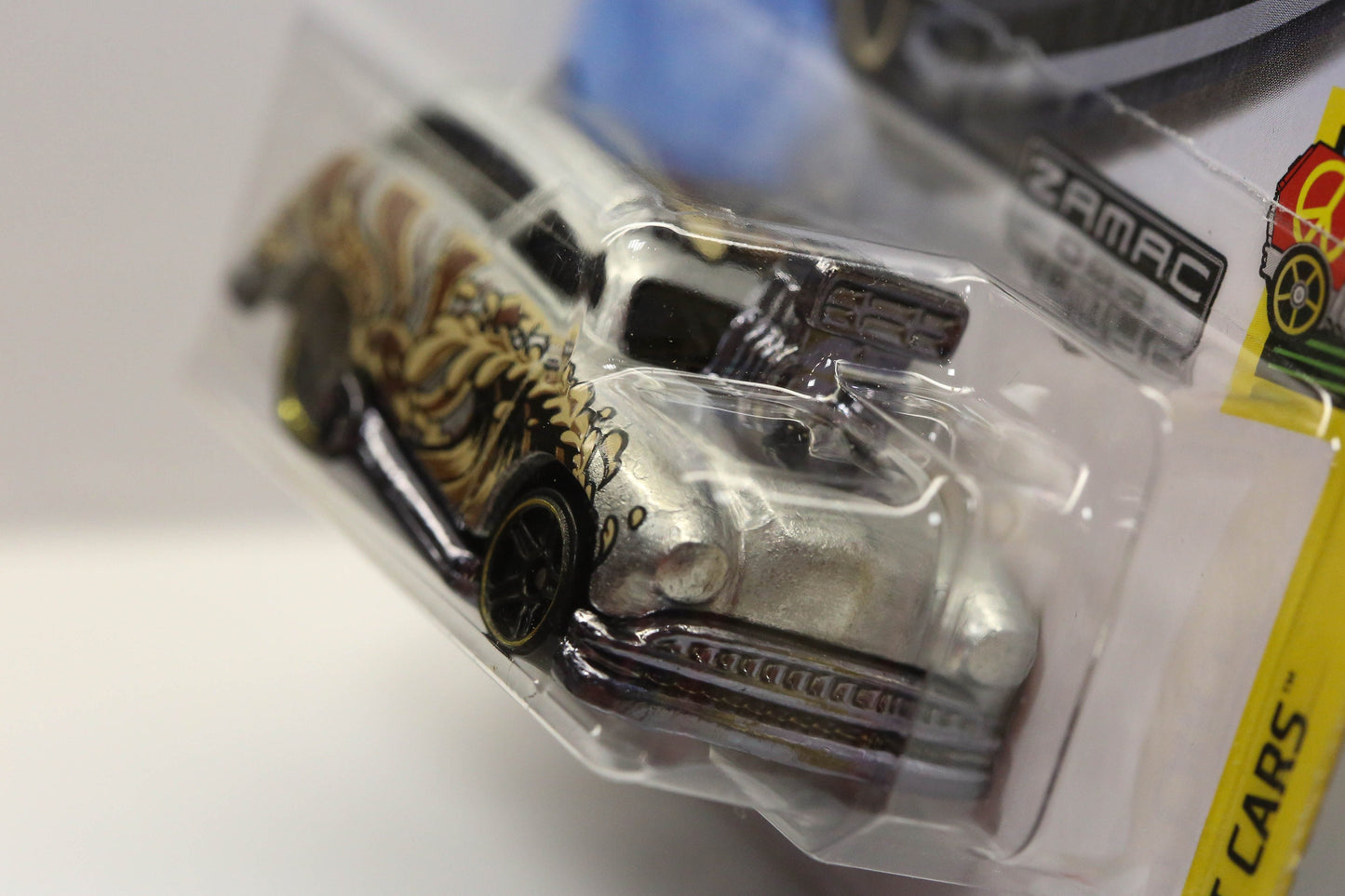 Hot Wheels Surf 'N Turf HW Art Cars GTD16 - ZAMAC #003 - Exclusivo de Walmart - Más (+) un Hot Wheel de bonificación