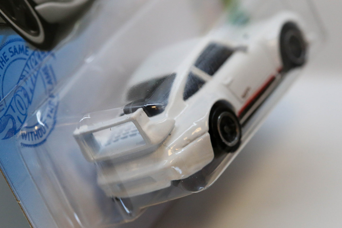 Porsche 993 GT2 HW Exotics GTC03 Hot Wheels - Plus (+) une Hot Wheel en bonus