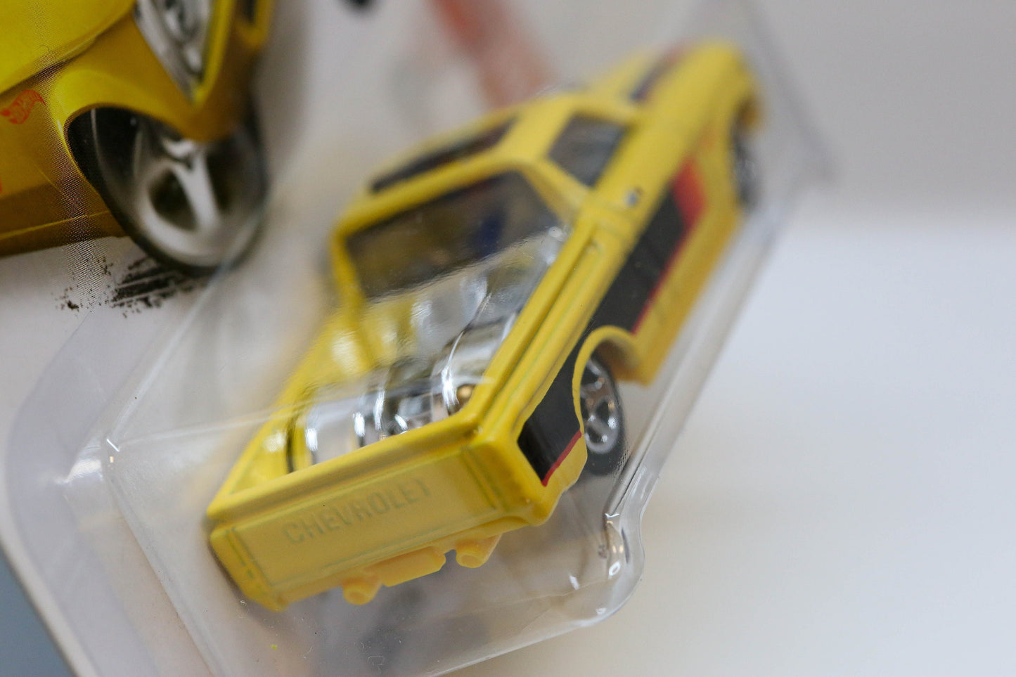 Camionetas Chevy Luv HW Hot Wheels personalizadas del 72 DHP17
