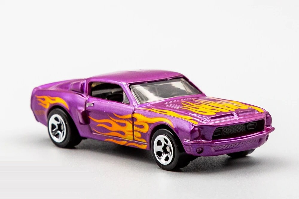 Hot Wheels '69 Shelby GT500 HW Flames GHF58 - Más (+) un Hot Wheel de bonificación
