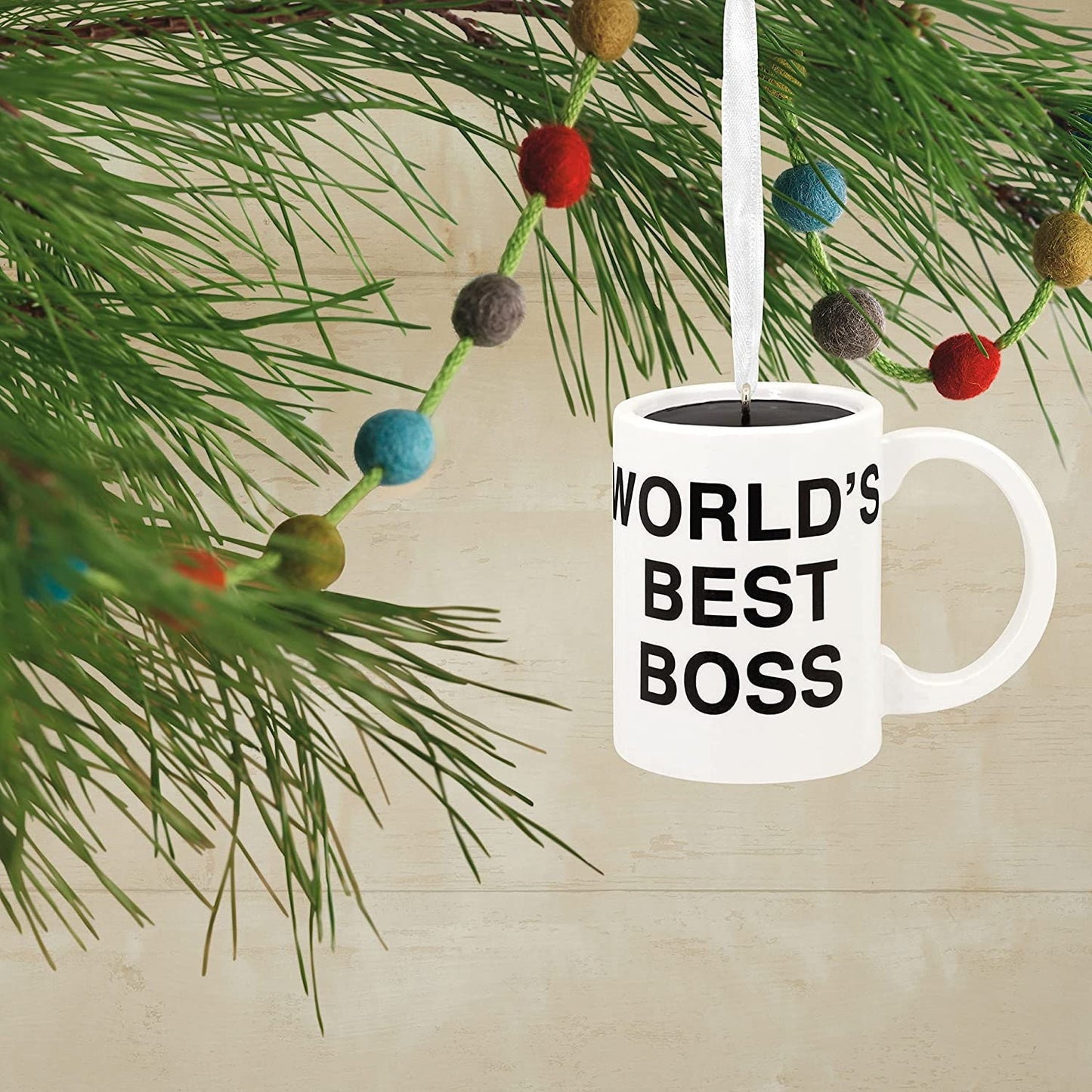 Taza de café Hallmark The Office "El mejor jefe del mundo", adorno navideño - 2HCM9116 - Dunder Mifflin