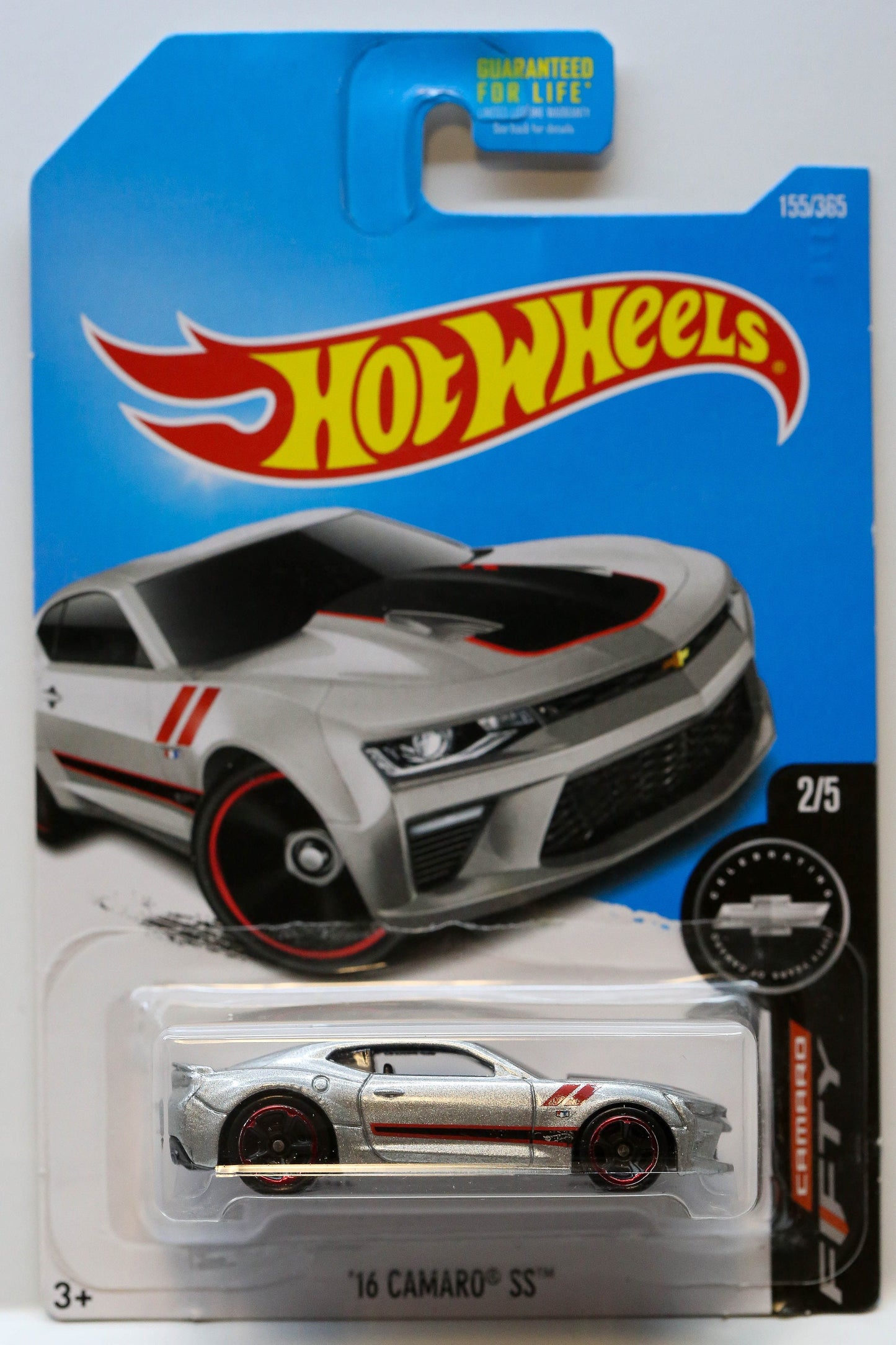 Hot Wheels '16 Camaro SS DTY96 - Más (+) un Hot Wheel de regalo - Modelo del 50.º aniversario