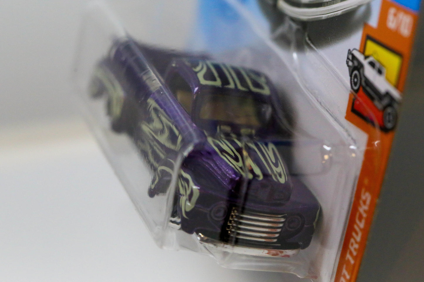 Hot Wheels '49 Ford F1 HW Hot Trucks GRY95 - Más (+) una rueda caliente de bonificación