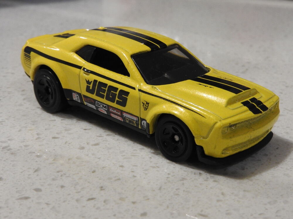 Hot Wheels '18 Dodge Challenger SRT Demon HW Muscle Mania GHD04 - Raro y HTF - Más (+) un Hot Wheel de bonificación