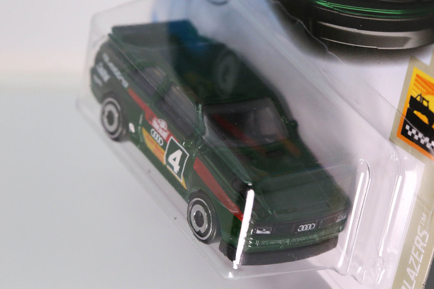 Hot Wheels '84 Audi Sport Quattro HW Baja Blazers FYF53 - Más (+) un Hot Wheel de bonificación