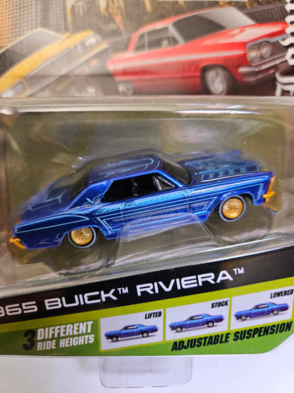 Maisto 1965 Buick Riviera Lowrider - Candy Blue - "Lowriders" Series - 15494-23D Chase