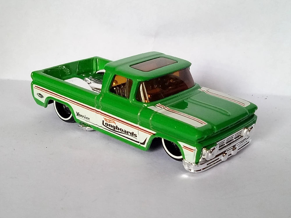 Hot Wheels Custom '62 Chevy HW Surf's Up DTY41