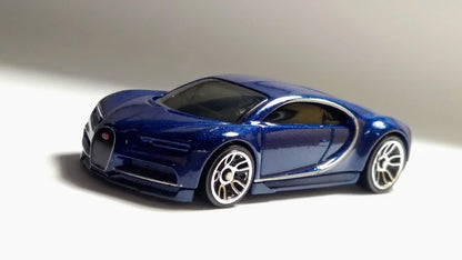 Hot Wheels '16 Bugatti Chiron HW Exotics FYB49