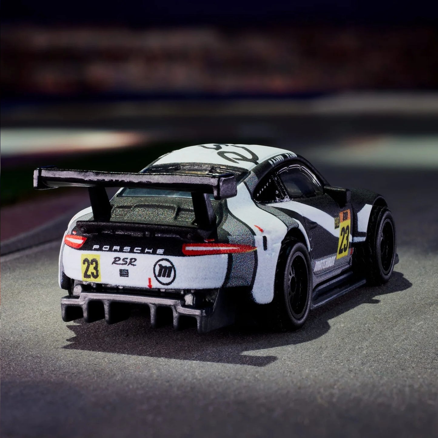 MATCHBOX Collectors Porsche 911 RSR - HJW63