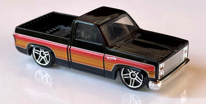 Hot Wheels '83 Chevy Silverado HW Slammed HKJ06