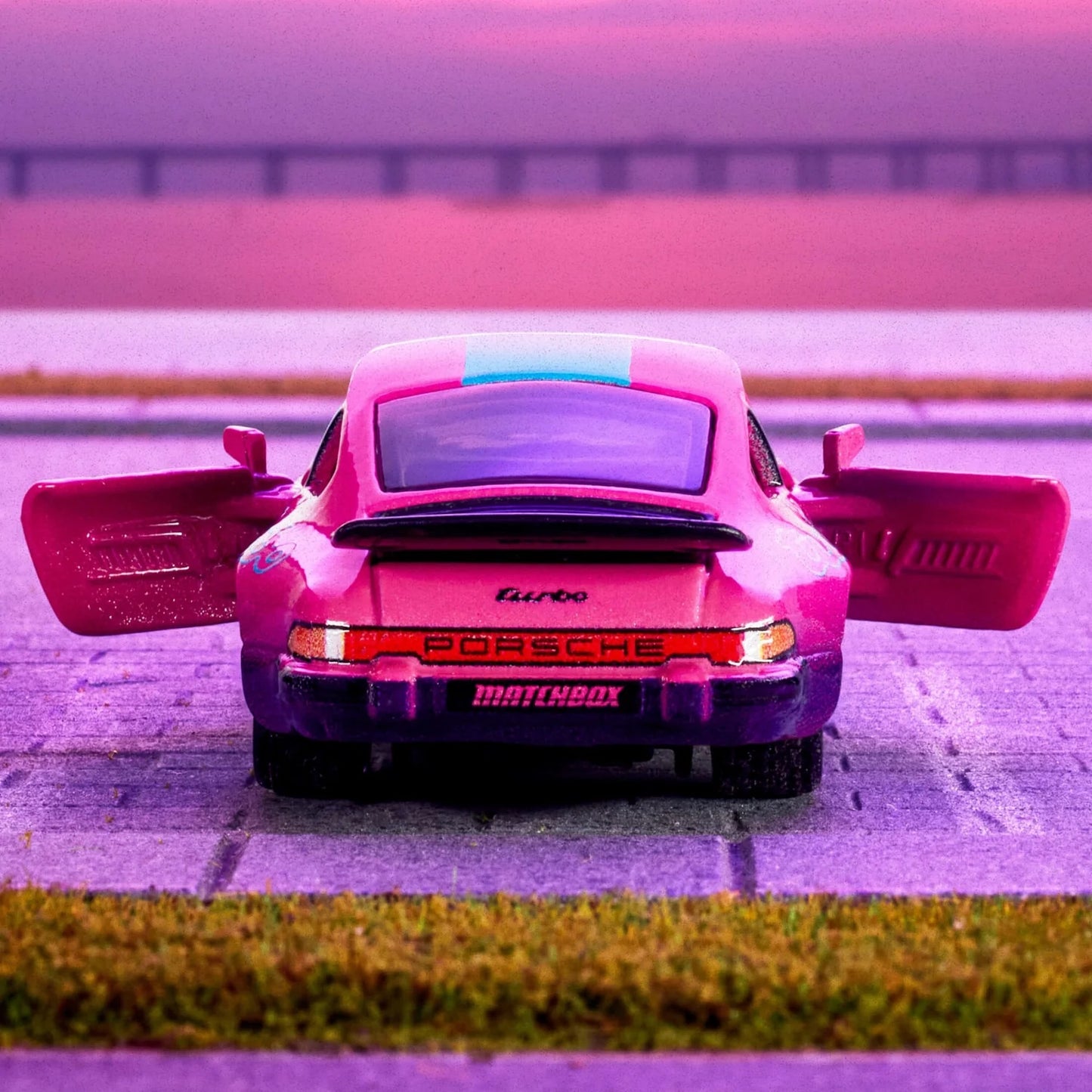 MATCHBOX Collectors ’80 Porsche 911 Turbo - HLJ85