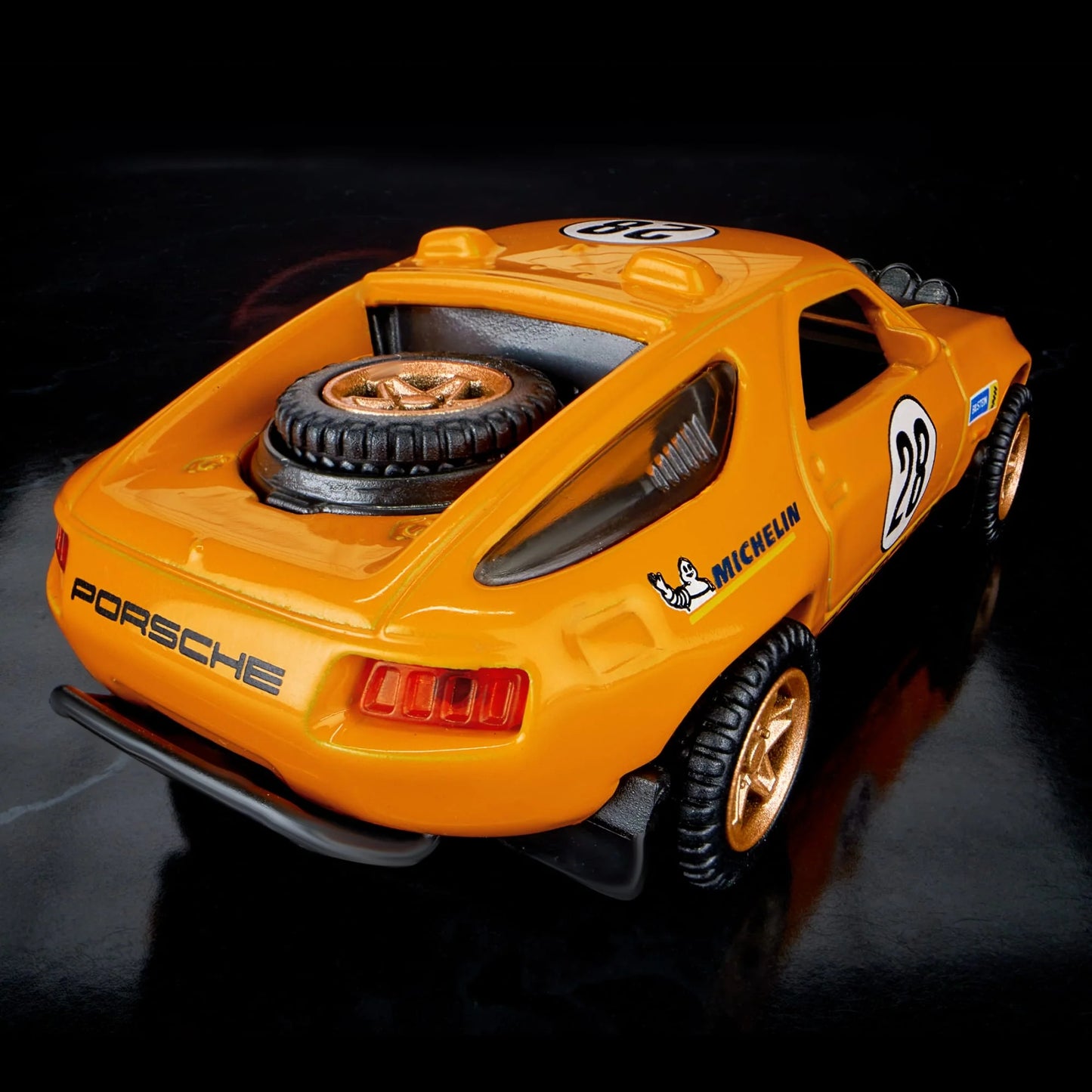 Hot Wheels Collectors Elite 64 Porsche 928 Safari - HNJ58