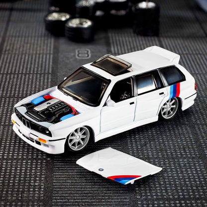 Hot Wheels Collectors Elite 64 1990 BMW 318i Touring - HNJ60