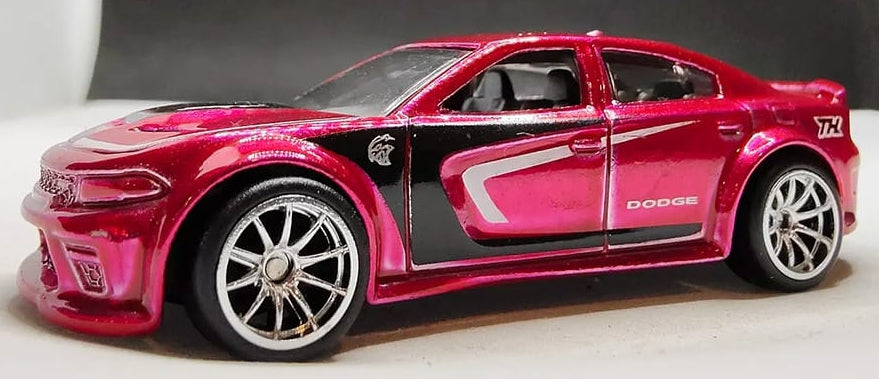 Hot Wheels '20 Dodge Charger Hellcat HW Muscle Mania JBC47 - 2025 Super Treasure Hunt