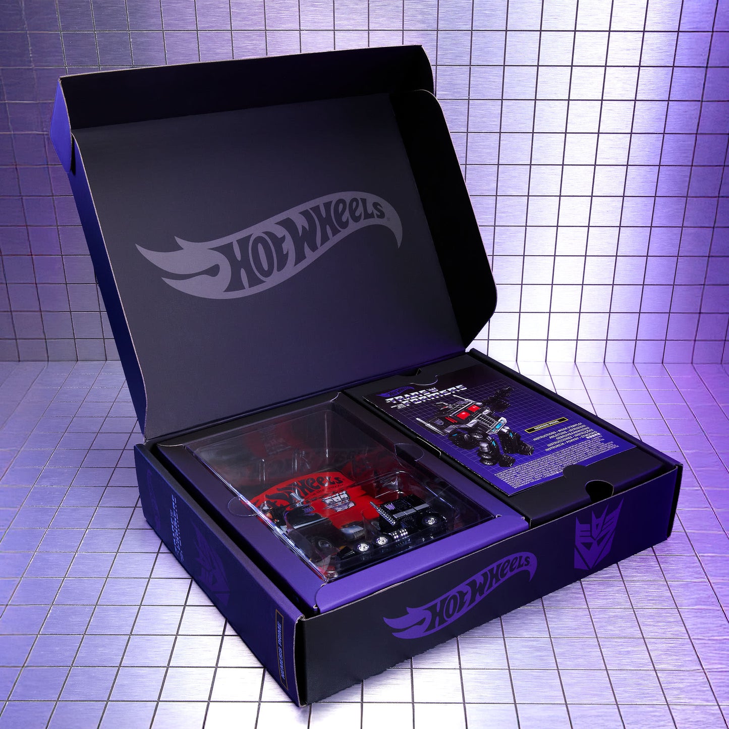 Hot Wheels Transformers Nemesis Prime - JCP67