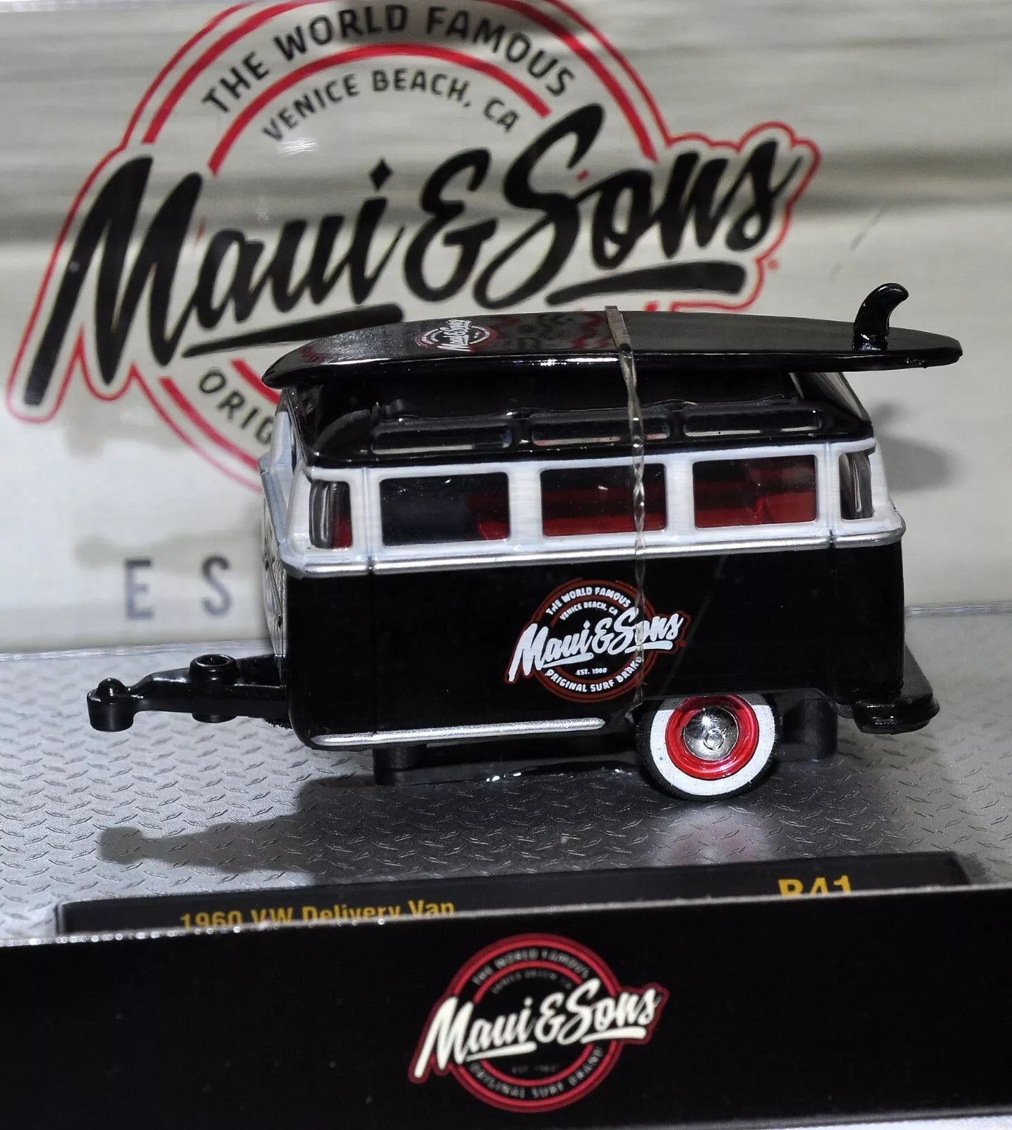 M2 Machines 1960 VW Delivery Van & 1959 VW Double Cab Truck USA Model R41 20-20 - Maui & Sons