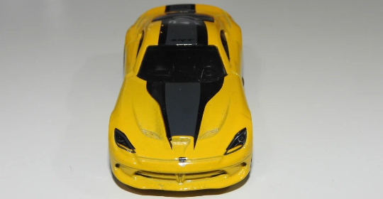 Hot Wheels 2013 SRT Viper HW Workshop 2014 BFD76 - Plus (+) a Bonus Hot Wheel