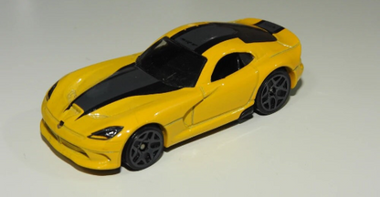 Hot Wheels 2013 SRT Viper HW Workshop 2014 BFD76 - Plus (+) a Bonus Hot Wheel