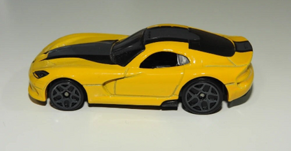 Hot Wheels 2013 SRT Viper HW Workshop 2014 BFD76 - Plus (+) a Bonus Hot Wheel