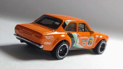 Hot Wheels '70 Ford Escort RS1600 HW Baja Blazers GHB86 - Plus (+) a Bonus Hot Wheel