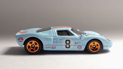 Hot Wheels Ford GT-40 HW Race Day GHC55 - Plus (+) a Bonus Hot Wheel - Gulf Livery